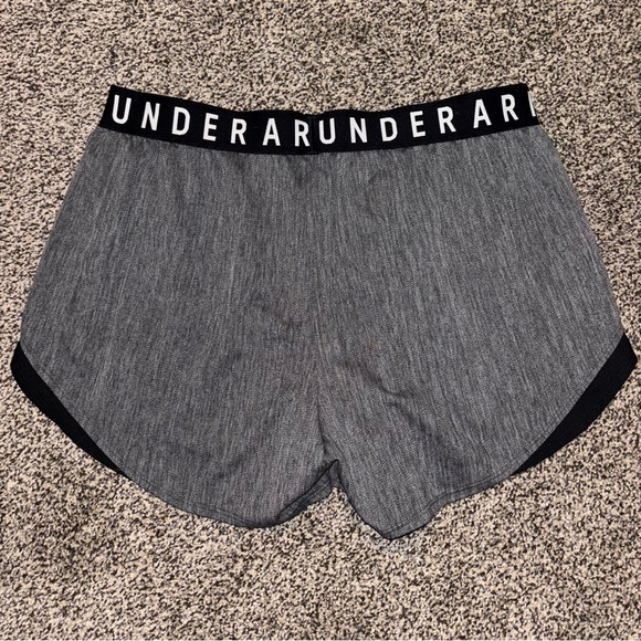 Large Under Armour UA Women's Black and Gray Athletic Shorts Running Workout - Picture 6 of 7